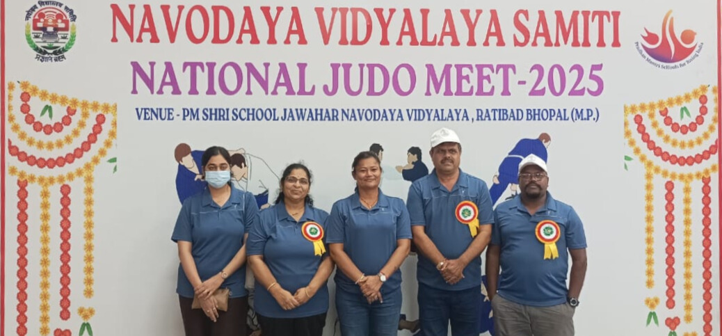 Javahar Navodaya Vidhyalaya (JNV) Judo meet coaches wearing NDR SPORT® T-shirt Sport Piping
