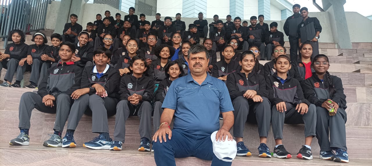 Jawahar Navodaya Vidyalaya (JNV) students wearing NDR SPORT® Tracksuit NS Micro in dark grey coloured